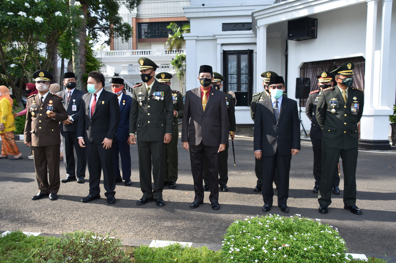 Danrem 073/MKT Laksanakan Upacara Peringatan Hari Pahlawan Nasional Tahun 2020